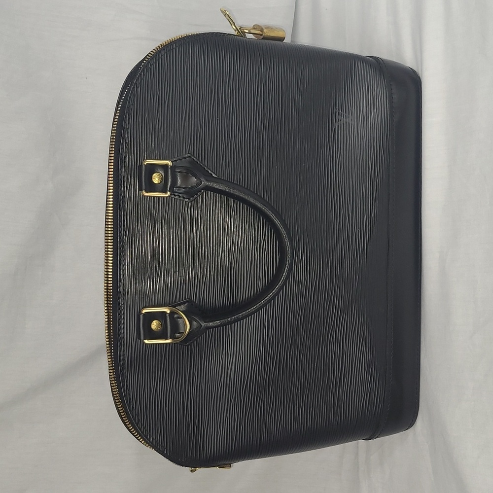 Louis Vuitton Alma Epi Noir BLACK Handbag Purse Leather With Cowhide Trim EUC